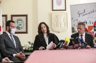 Samobor: Petra Škrobot preuzela dužnost od bivšeg gradonačelnika Kreše Beljaka