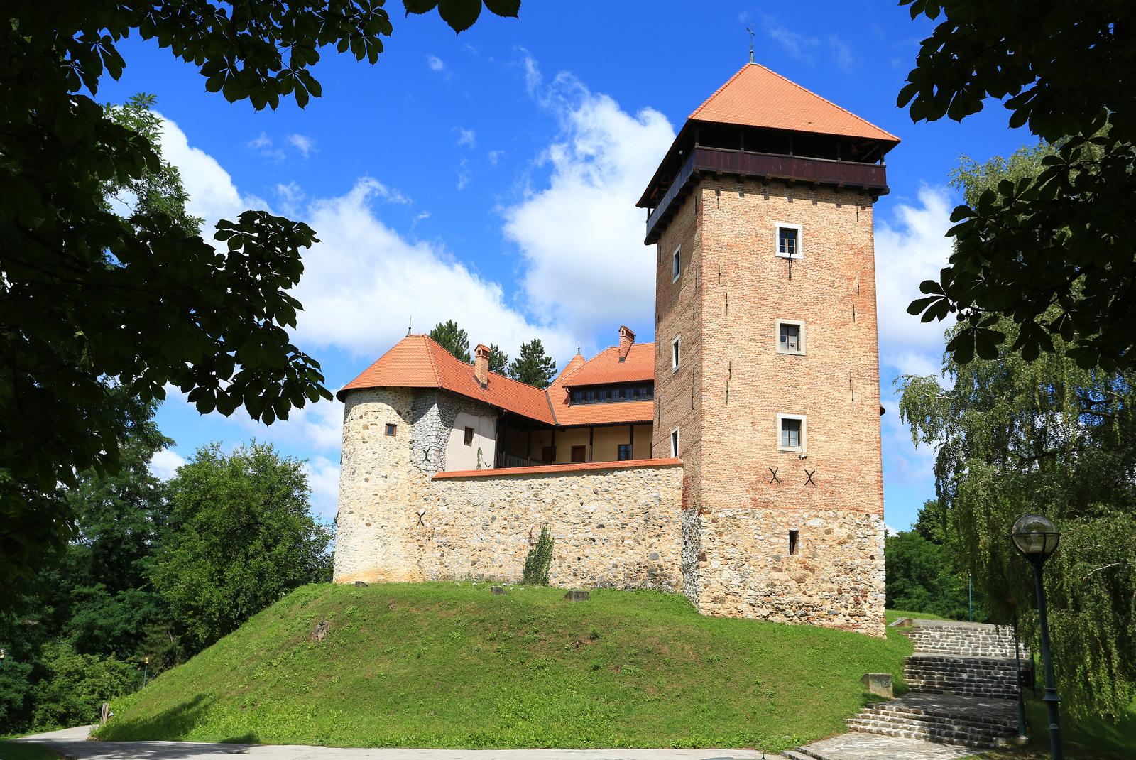 Karlovac: Stari grad Dubovac