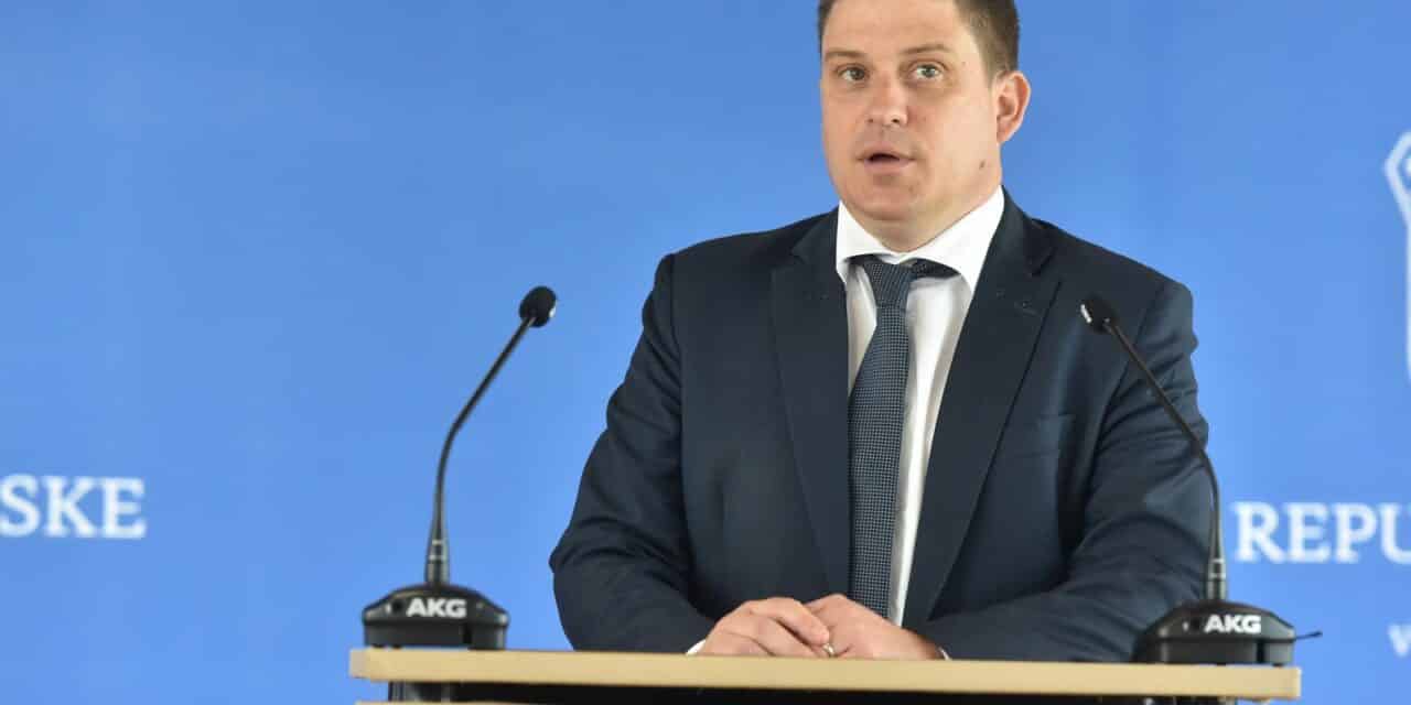 Ministar Oleg Butković na konferenciji za medije nakon održane sjednice Vlade RH