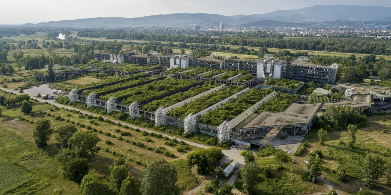 Pogled s visine na nedovršenu Sveučilišnu bolnicu