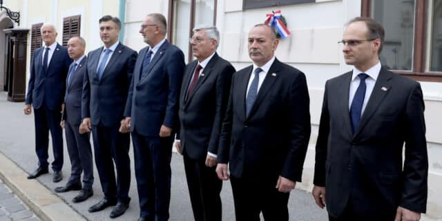 Zagreb: Polaganje vijenca povodom 28. obljetnice raketiranja Banskih dvora