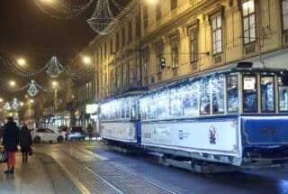 Zagreb: Advent u samom sreditu grada posebno je atraktivan u ve?ernjim satima