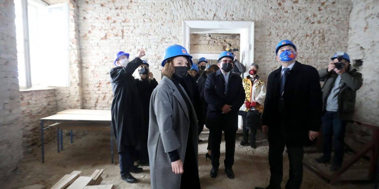 Zagreb: Pavičić Vukičević nazocila početku radova obnove Gimnazije Tituša Brezovačkog