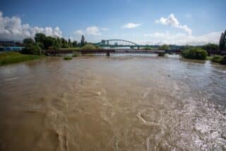 Zagreb: Zbog visokog vodostaja rijeka Sava izlila se iz korita