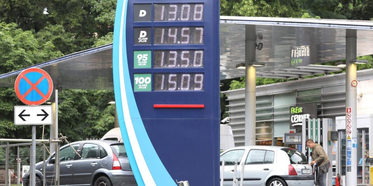Zagreb: Odlukom Vlade cijene goriva na benzinskim postajama pojeftinile