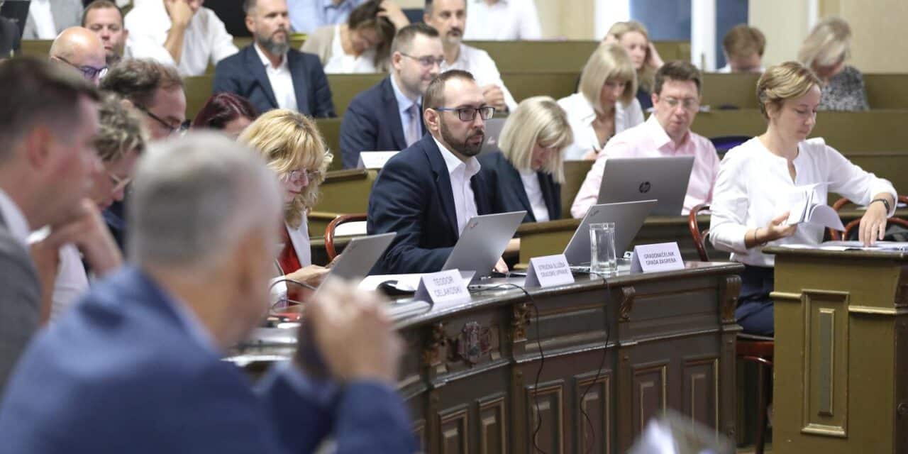 Zagreb: Gradska skup�tina raspravlja o naplati odvoza otpada i statusu roditelja odgajatelja