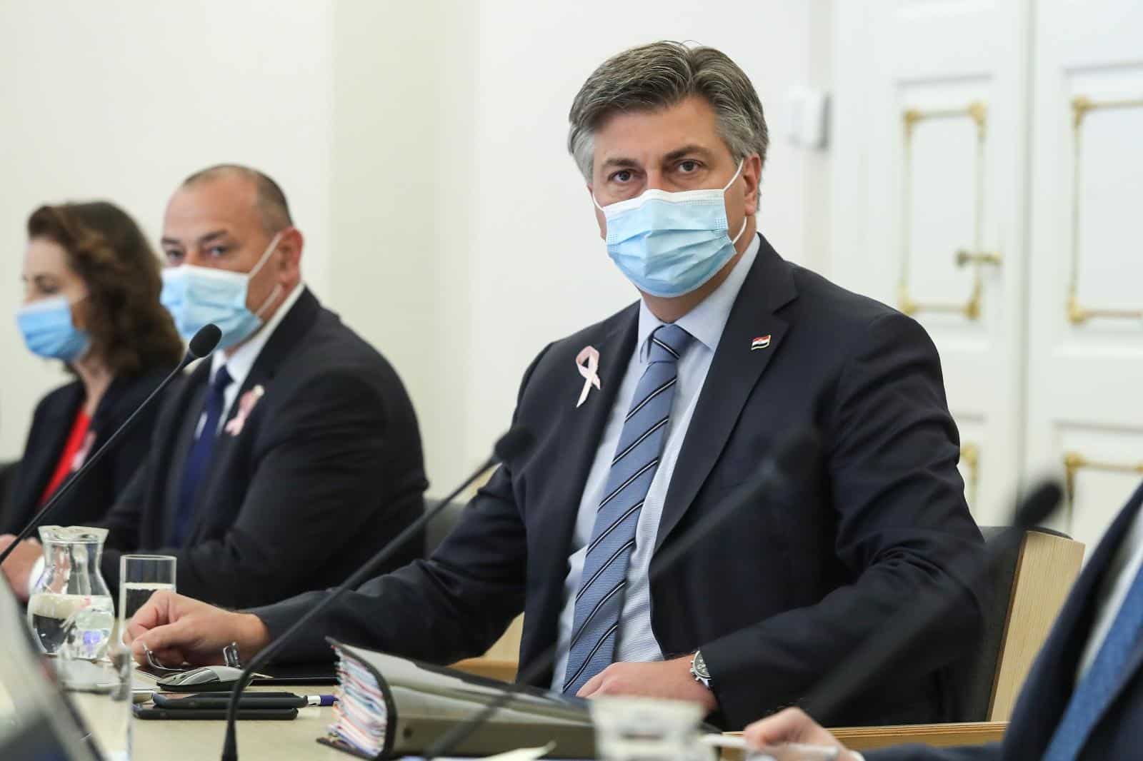 Plenković: Virus je ozbiljna prijetnja, nažalost pandemija se ubrzava
