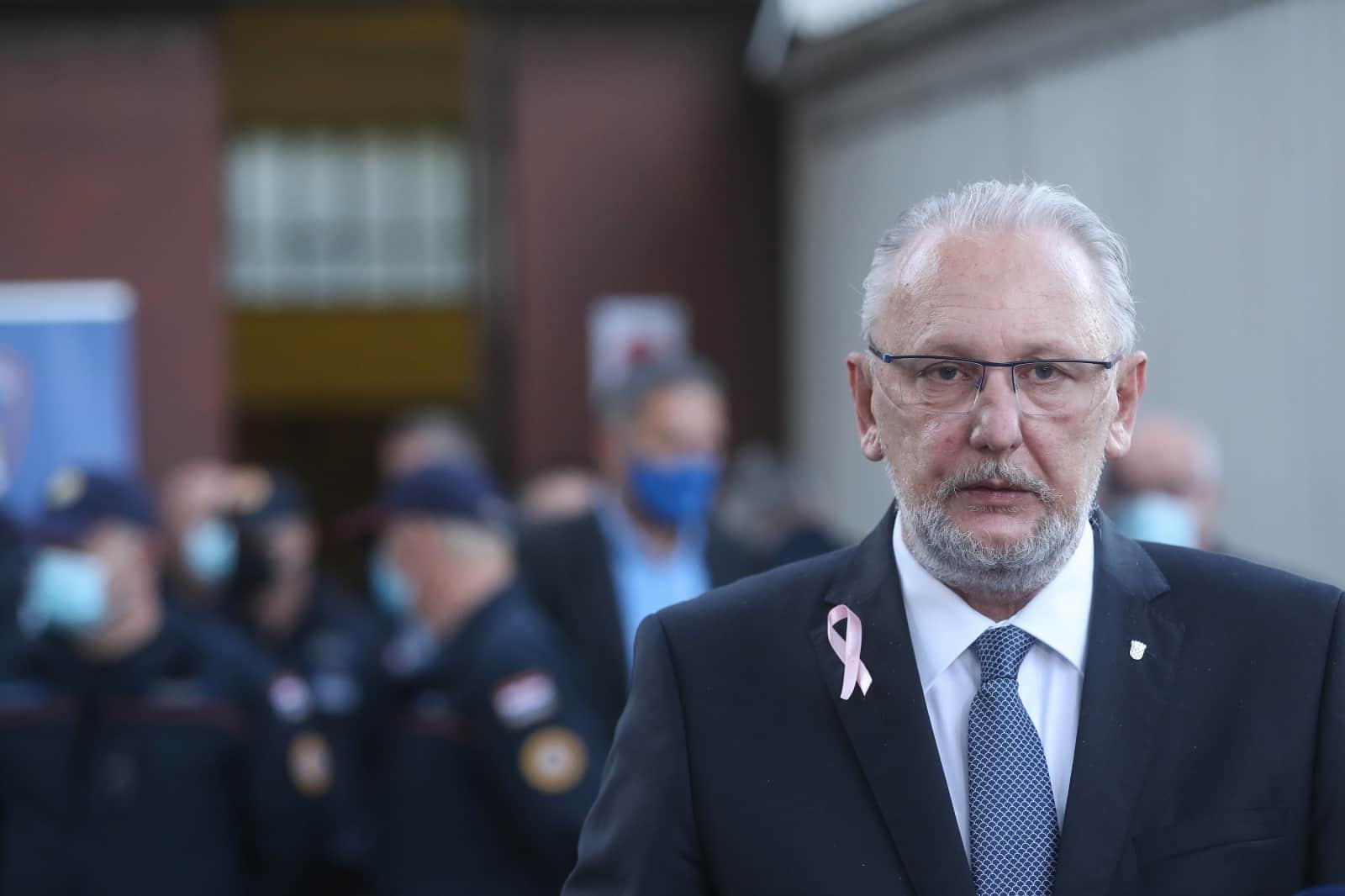 Nakon sastanka zbog velikog broja oboljelih: Još nije vrijeme za novi lockdown”