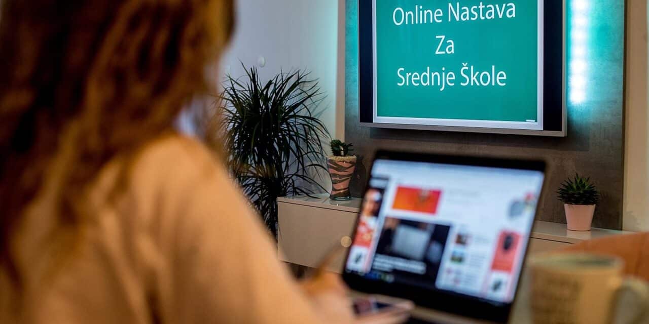 Sve srednje škole Zagreba prelaze na online nastavu