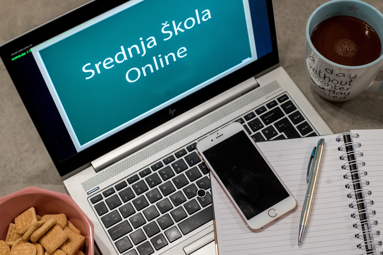 Sve srednje škole Zagreba prelaze na online nastavu