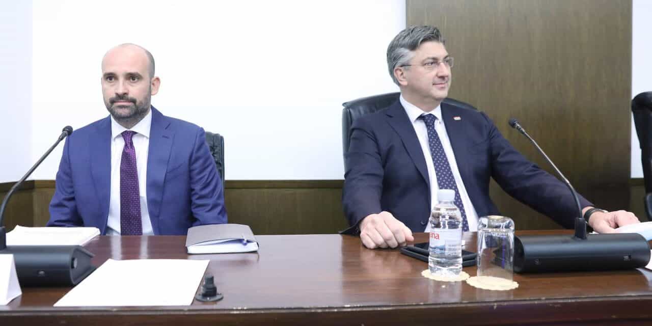 U Saboru je po?ela zajedni?ka sjednica Odbora za prostorno ure?enje i graditeljstvo i Odbora za gospodarstvo