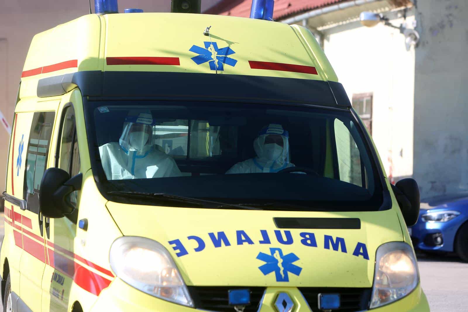 Karlovac: Zbog transporta covid pozitivnih osoba Hitnoj pomoći za 80 posto povećan broj intervencija