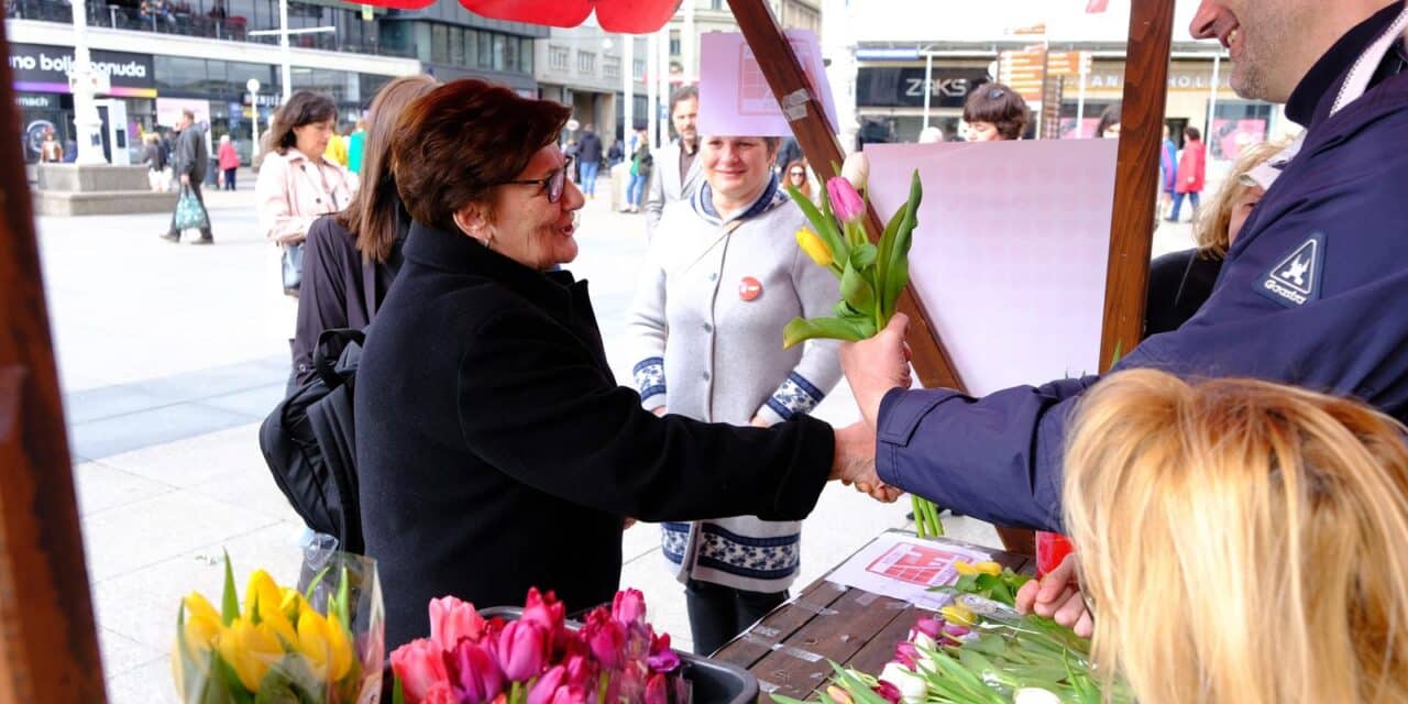 Humanitarna akcija “Omiljeni cvijet Ane Rukavine” u organizaciji Foruma žena SDP-a