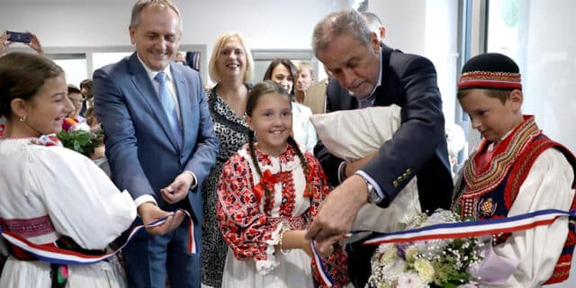 PXL_090919_25943551