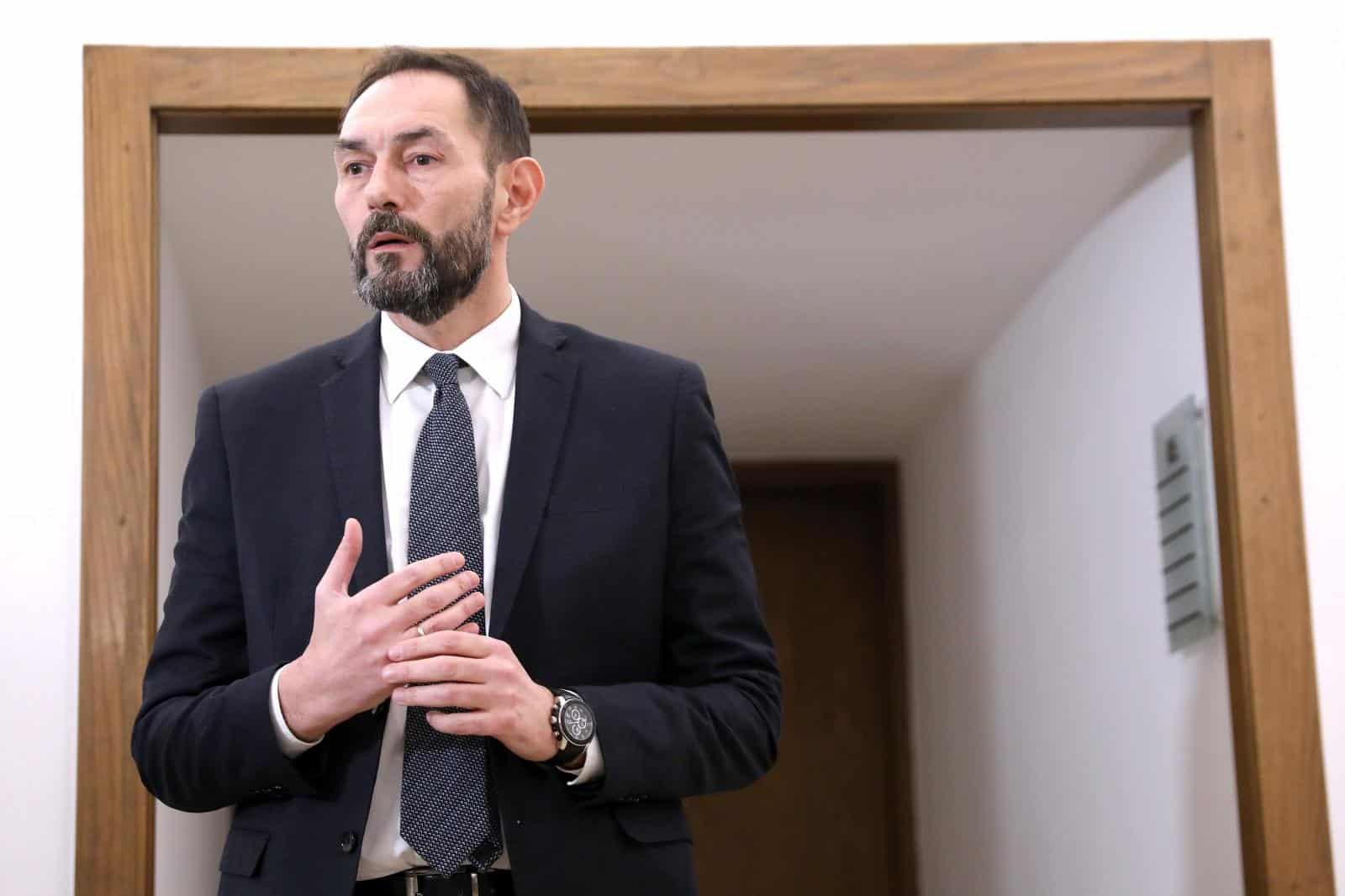 dražen jelenić