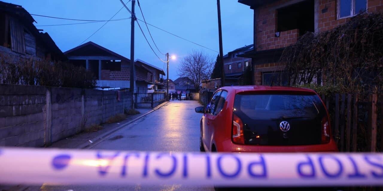 Policijski očevid u Kozari boku gdje su napadnuta dva policajca