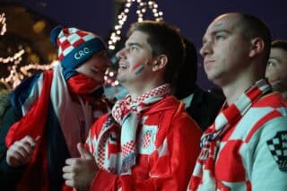 Navijači u Zagrebu prate utakmicu između Hrvatske i Brazila