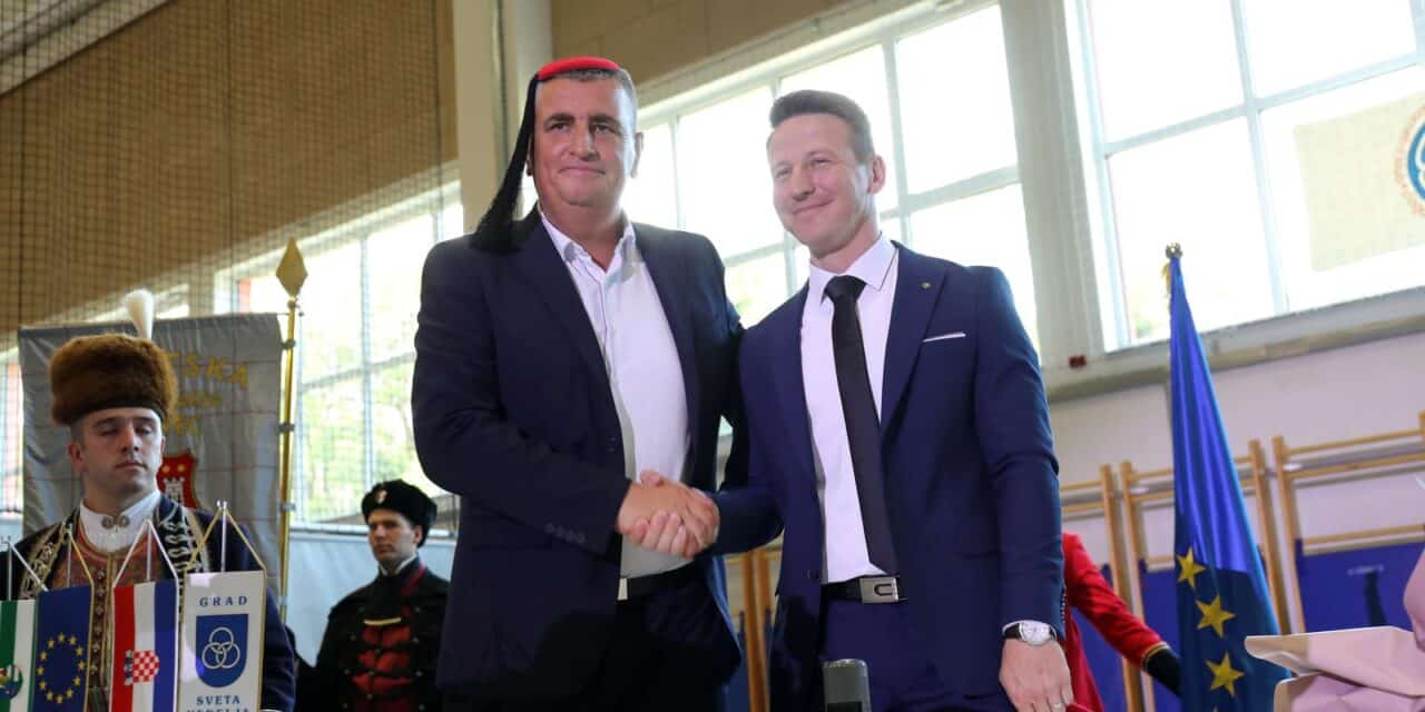 Miro Bulj i Dario Zurovec potpisali povelju prijateljstva Svete Nedelje i Sinja