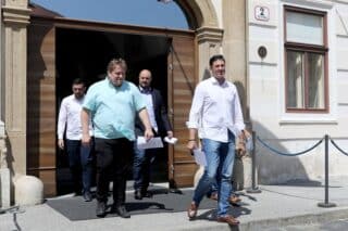 Predstavnici Koordinacije ugostitelja Hrvatske predali u Banskim dvorima svoje zahtjeve Vladi