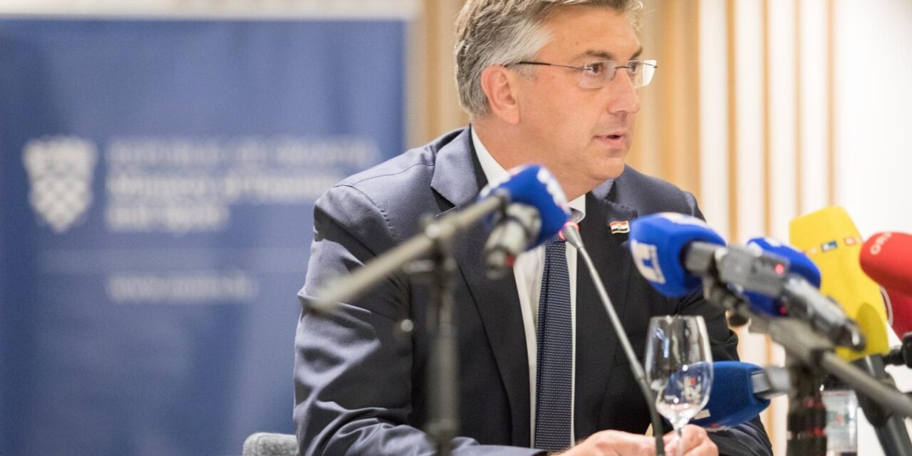 Plenković na sastanku s predstavnicima turističkog sektora u Opatiji