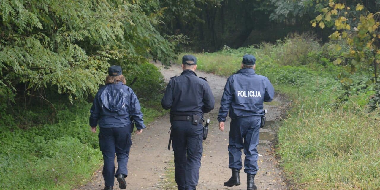 policija šuma
