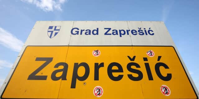 10.11.2014., Zapresic – Tabla s nazivom grada.Photo: Borna Filic/PIXSELL