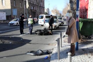Rijeka: Vozač skutera prevezen u bolnicu nakon sudara u kojem su sudjelovala dva automobila