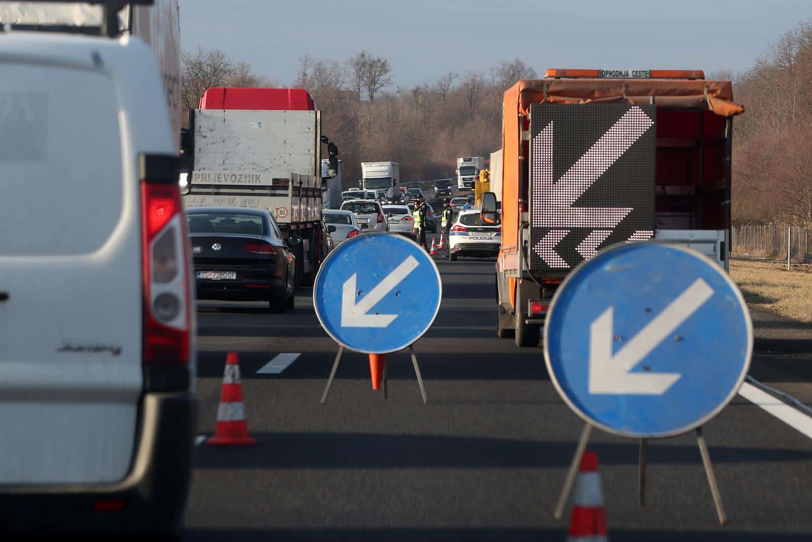 Prometna Nesreća Na Autocesti A1, Vozi Se 40 Kilometara Na Sat | 01Portal