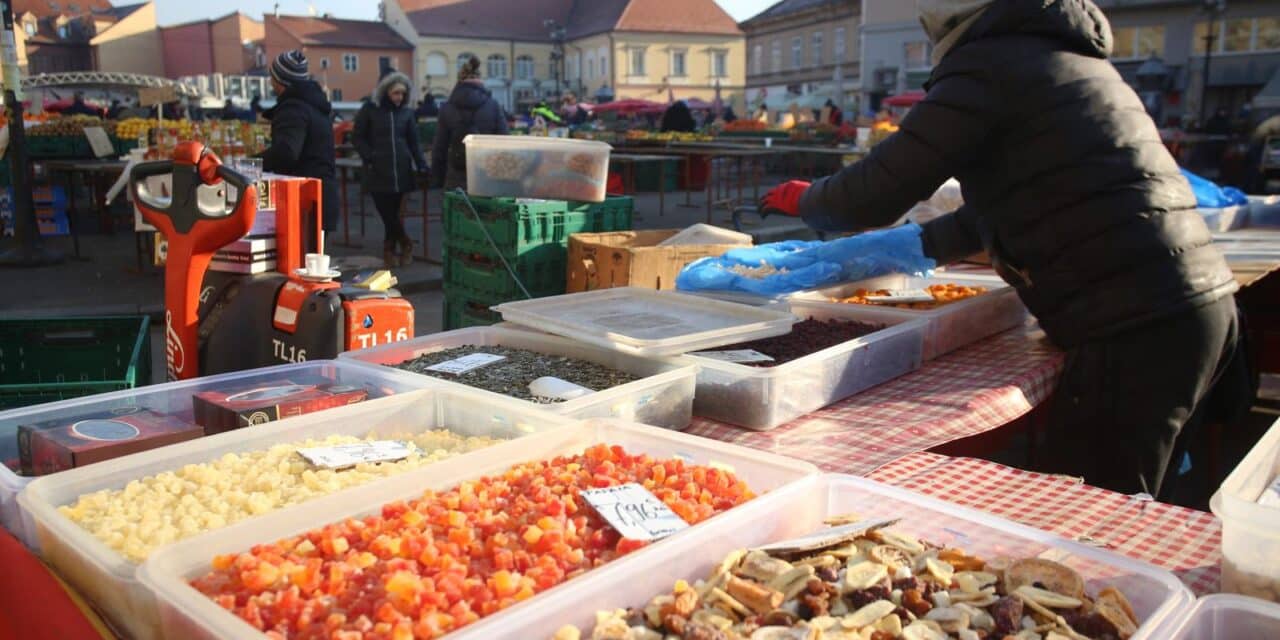 Zagreb: Hladno jutro na tržnici Dolac