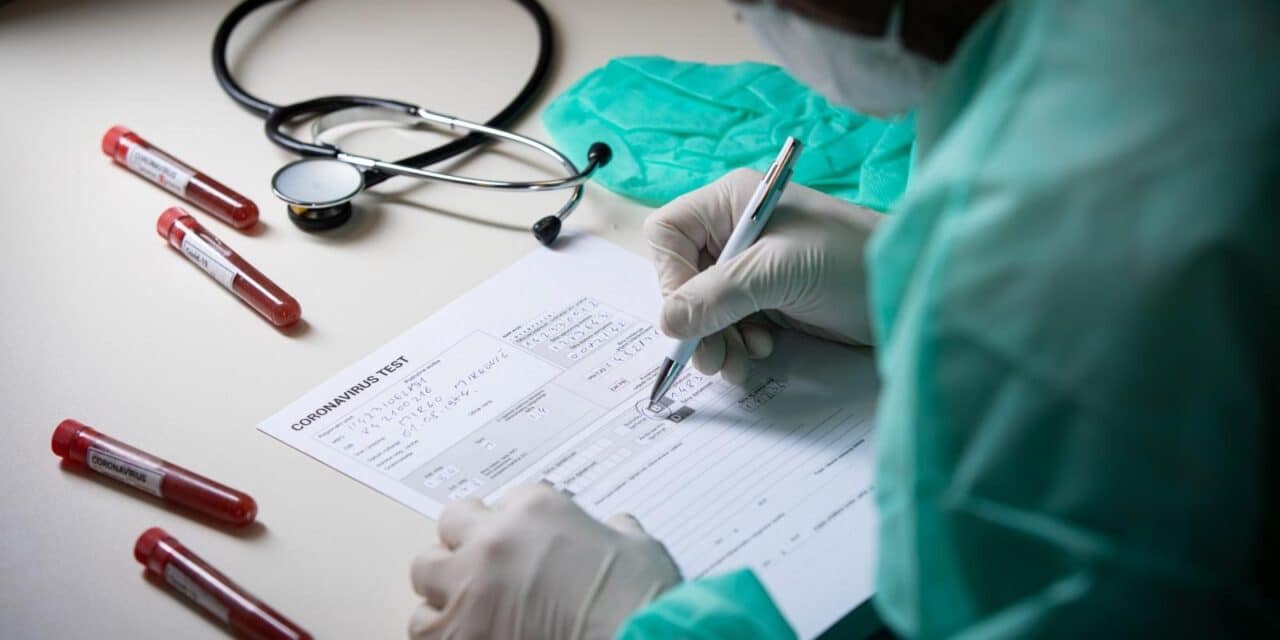 Epruvete s uzorcima krvi – testiranje na koronavirus