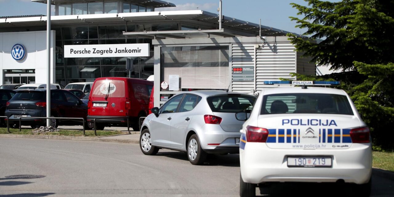Zagreb: Policija deaktivirala bombu na automobilu
