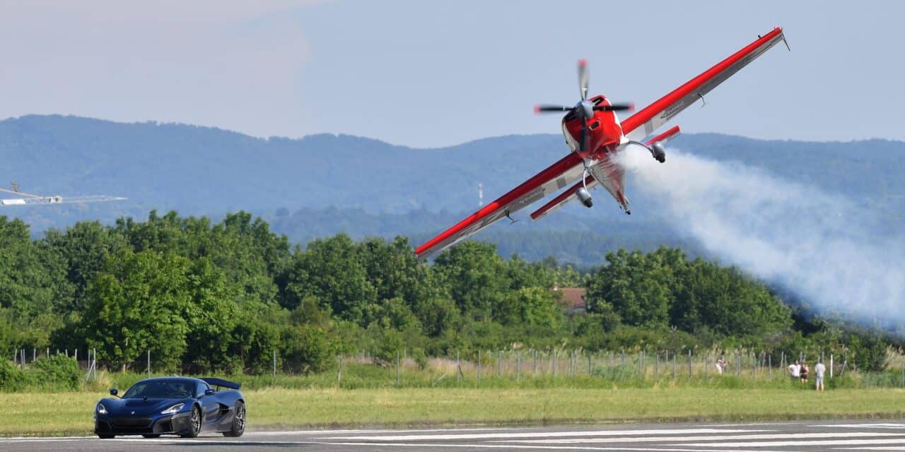 Varaždin: ‘Fly Over’ utrka: Rimac Nevera protiv aviona