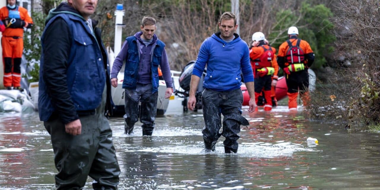 Nastavlja se borba s poplavama u Kokorićima