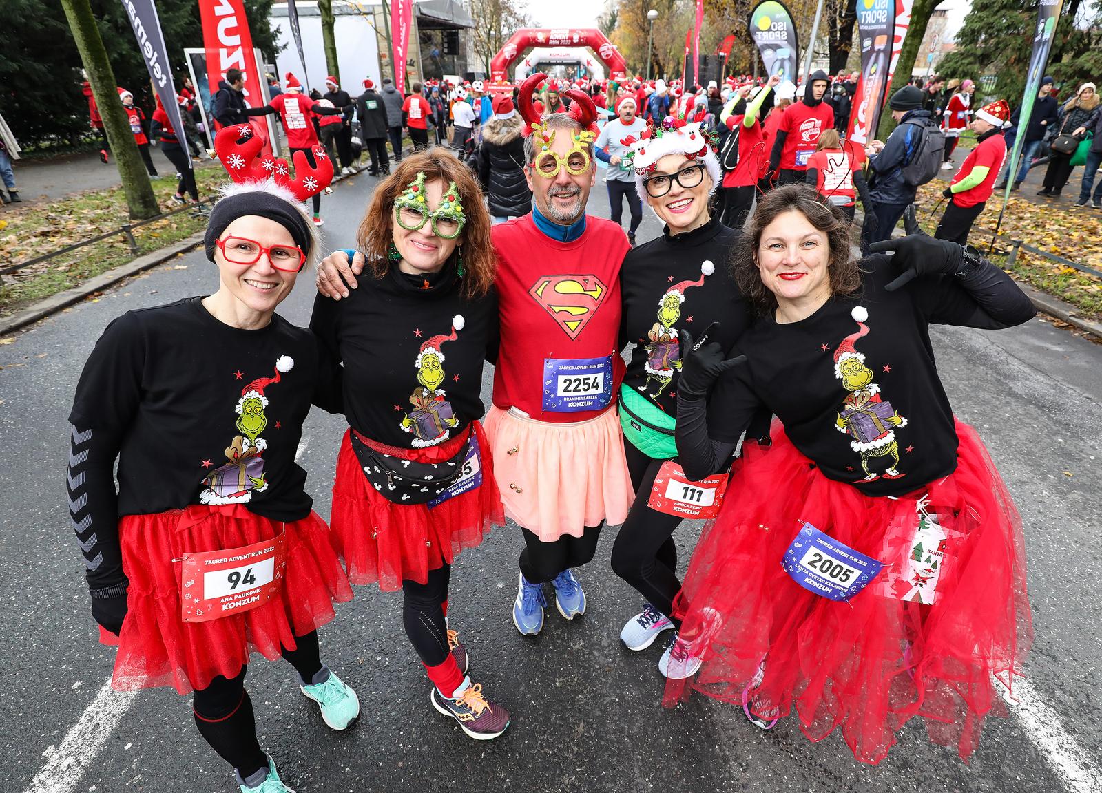 U Zagrebu je održana humanitarna i kostimirana utrka Zagreb Advent Run
