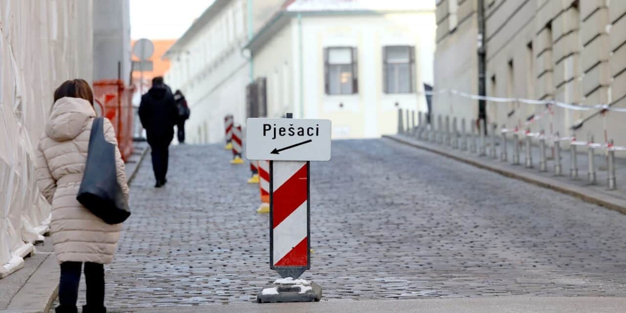 Zagreb: Dodatna ograničenja za pješake na Markovom trgu