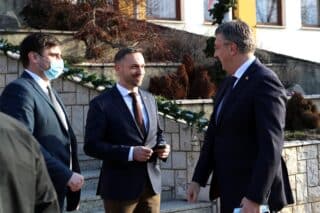 Andrej Plenković započeo posjet Novskoj sastankom s gradonačelnikom Piletićem