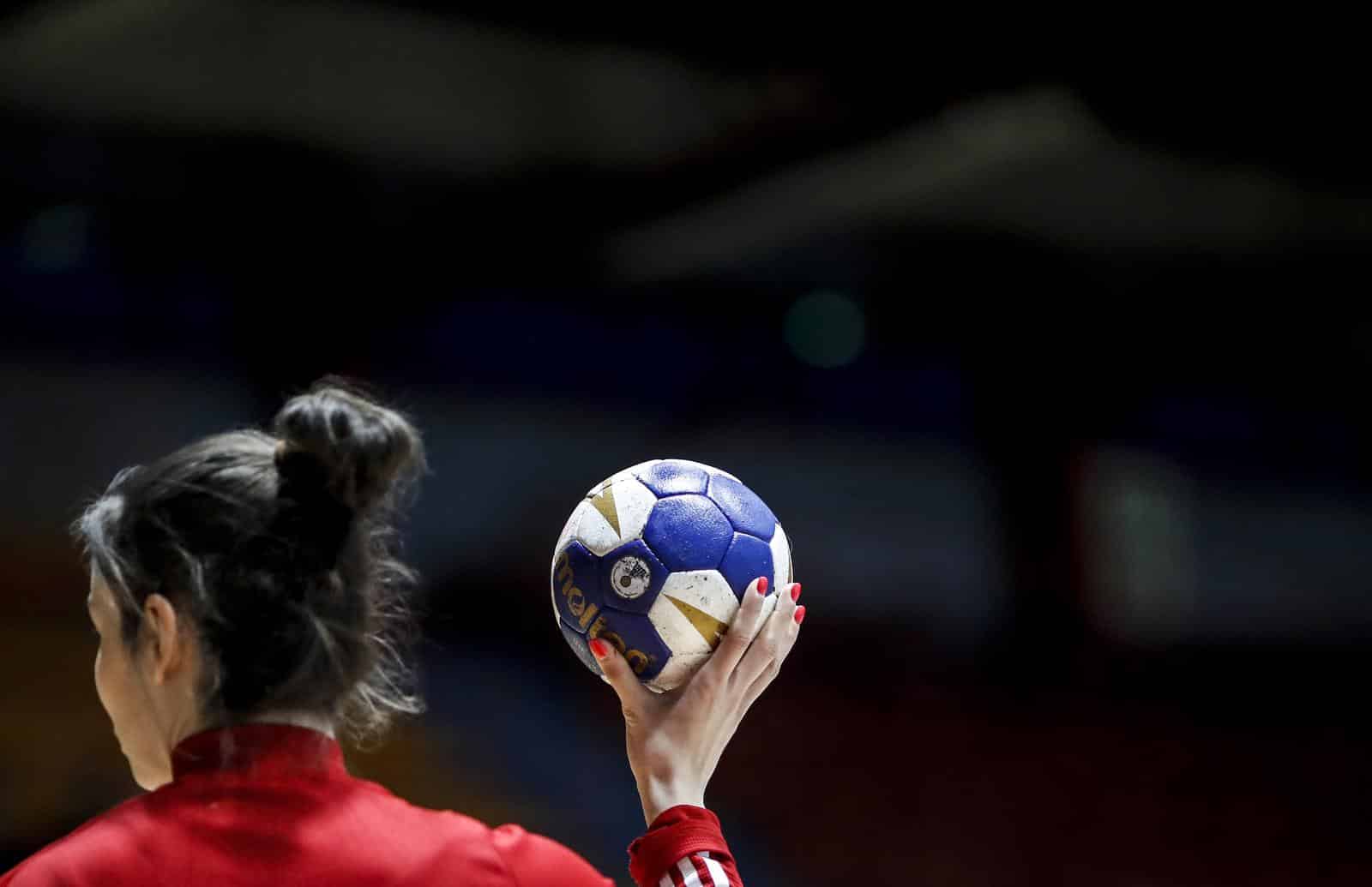 Zagreb: Prva Hrvatska rukometna liga žene, RK Lokomotiva – RK Podravka