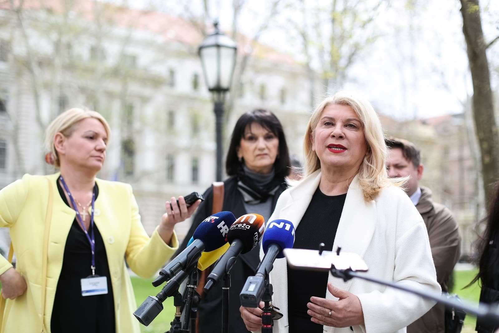vesna škare ožbolt