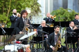 Zagreb: U dvorištu HRT-a održan koncert Jazz orkestra