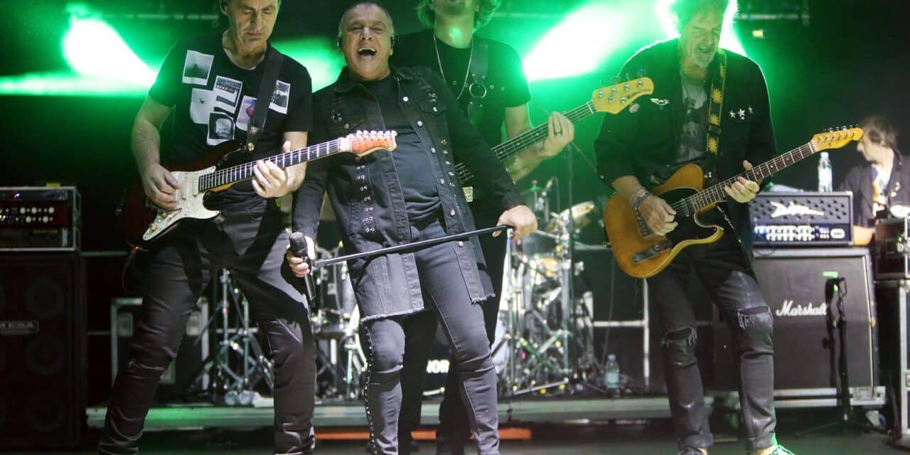 Preminuo Aki Rahimovski, pjevač Parnog Valjka