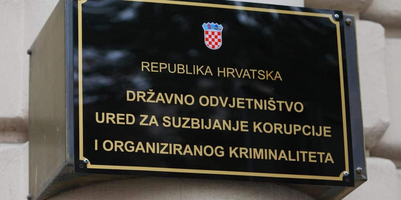 Zagreb: Osumnji?eni za prodavanje informacija privedeni u zgradu USKOK-a