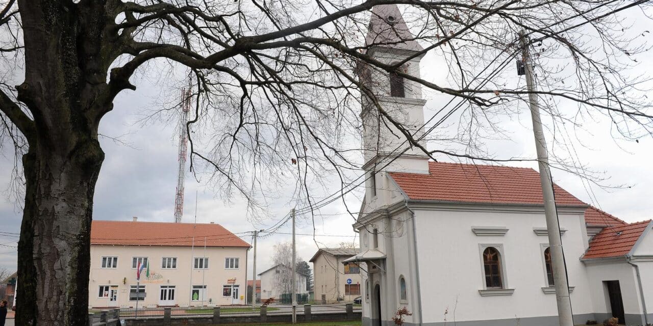Farka�evac: Zbog puknu?a cijevi stanari nemaju vode u zgradi od 11 mjeseca