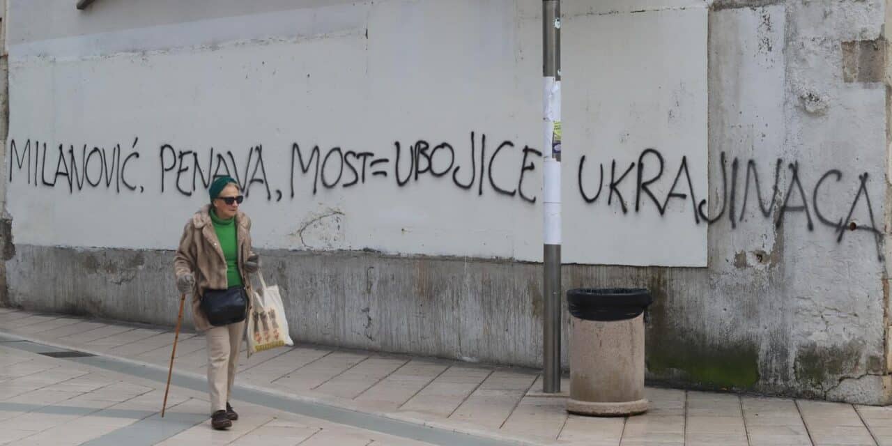 U Splitu osvanuo grafit: “Milanović, Penava, Most = ubojice Ukrajinaca”