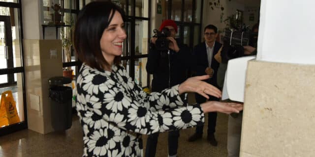Pazin: Ministrica Divjak održala sastanak sa ravnateljima škola u Istri