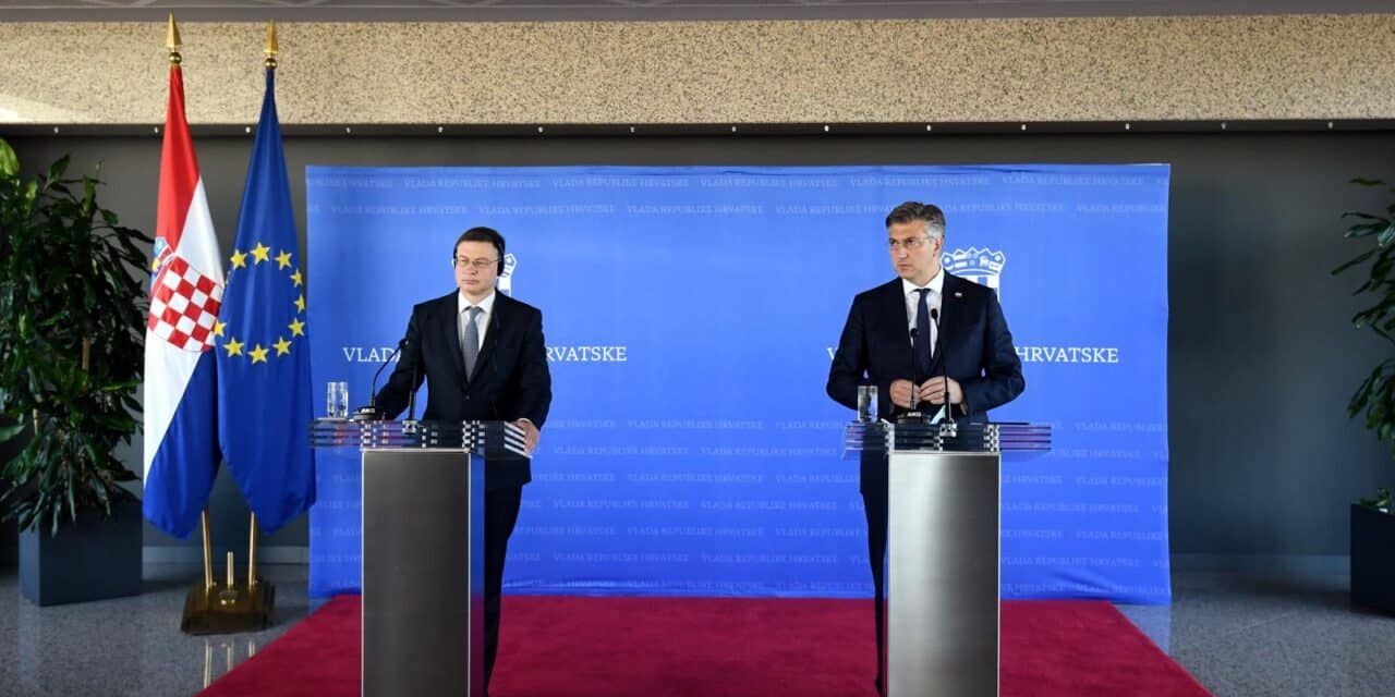 Zagreb: Plenković i Dombrovskis obratili se medijima nakon sjednice Nacionalnog vijeća