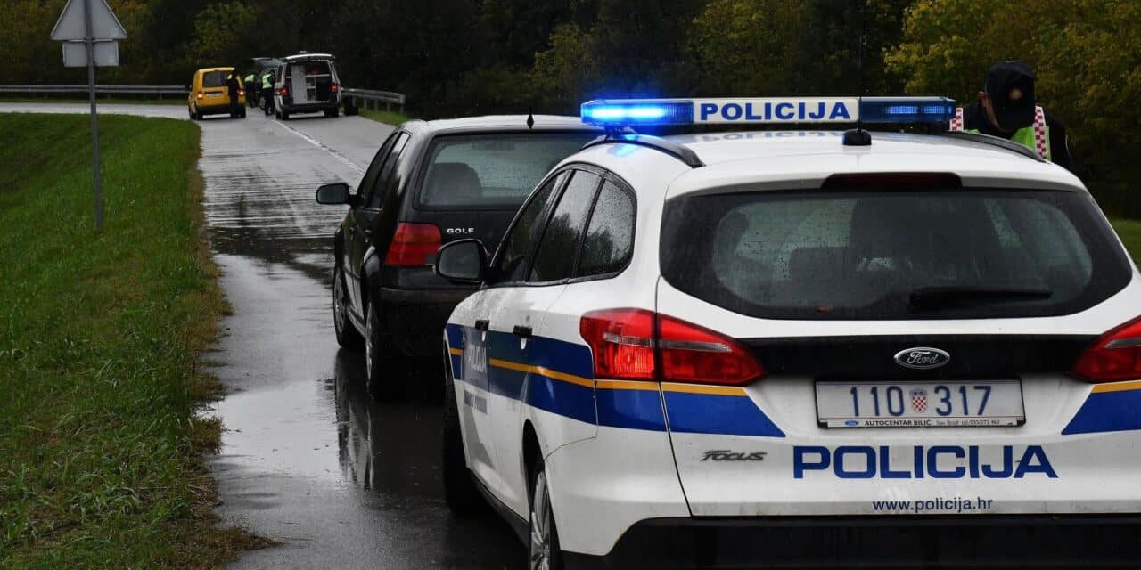Sudar auta i mopeda kod Nove Gradiške, vozač mopeda preminuo