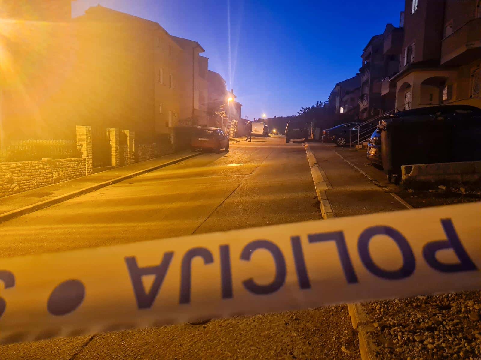 Pula: U kući pronađena dva tijela, jedna osoba privedena