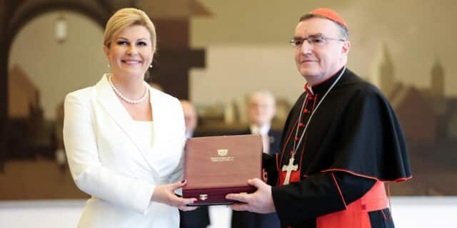 Zagreb: Predsjednica posmrtno odlikovala nadbiskupa zagrebačkog, kardinala Franju Kuharića