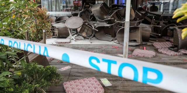 Zagreb: Navijači Dinama i Torcide sukobili se u kafiću Innotesco na Trešnjevačkoj tržnici