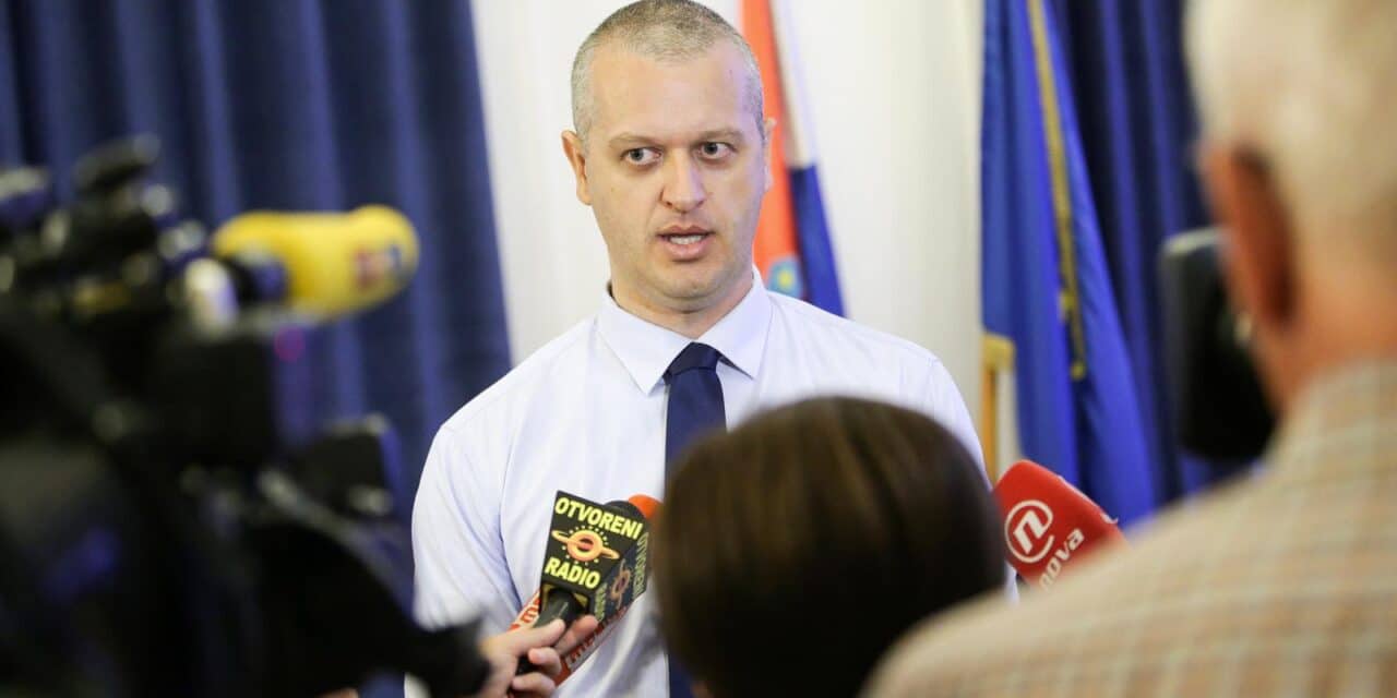 pavo kostopeč